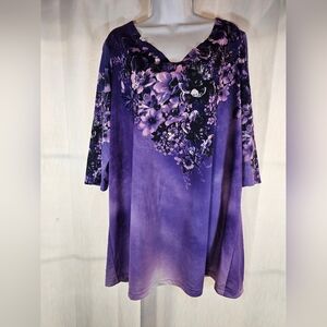 2/$20 Woman Within L V-neck Floral Tunic Top